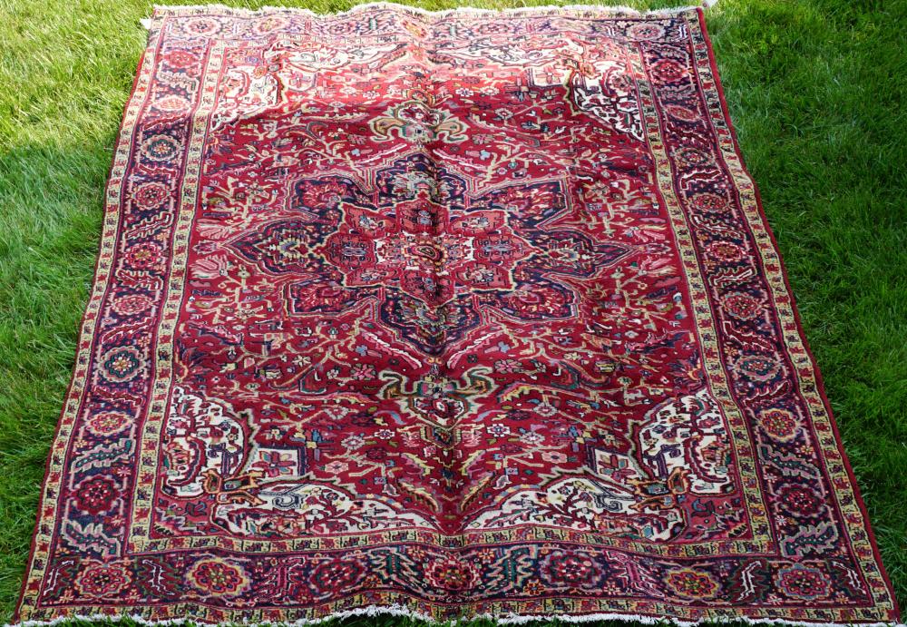 HERIZ RUG 10 FT 1 IN X 6 FT 8
