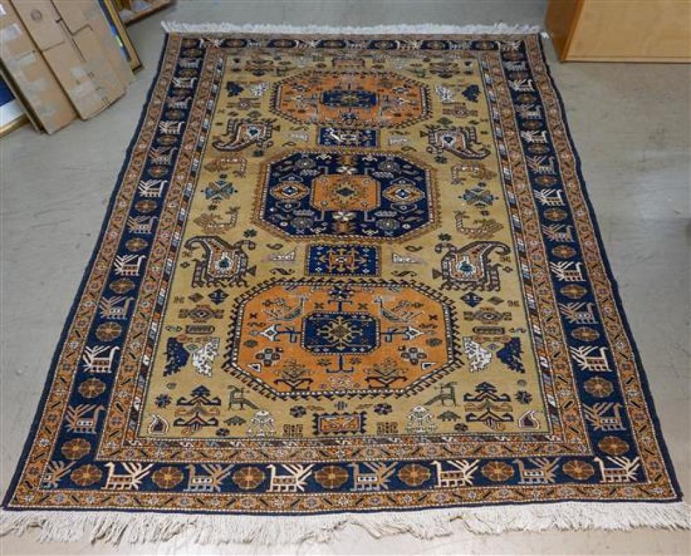 HERIZ RUG, 11 FT X 7 FT 5 INHeriz