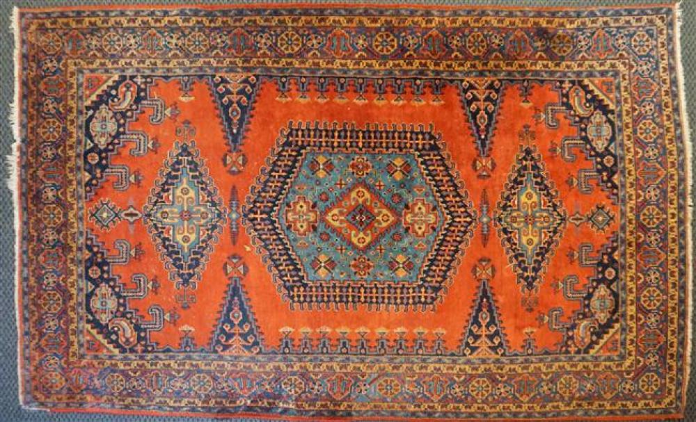 HERIZ RUG, 12 FT X 9 FTHeriz Rug,