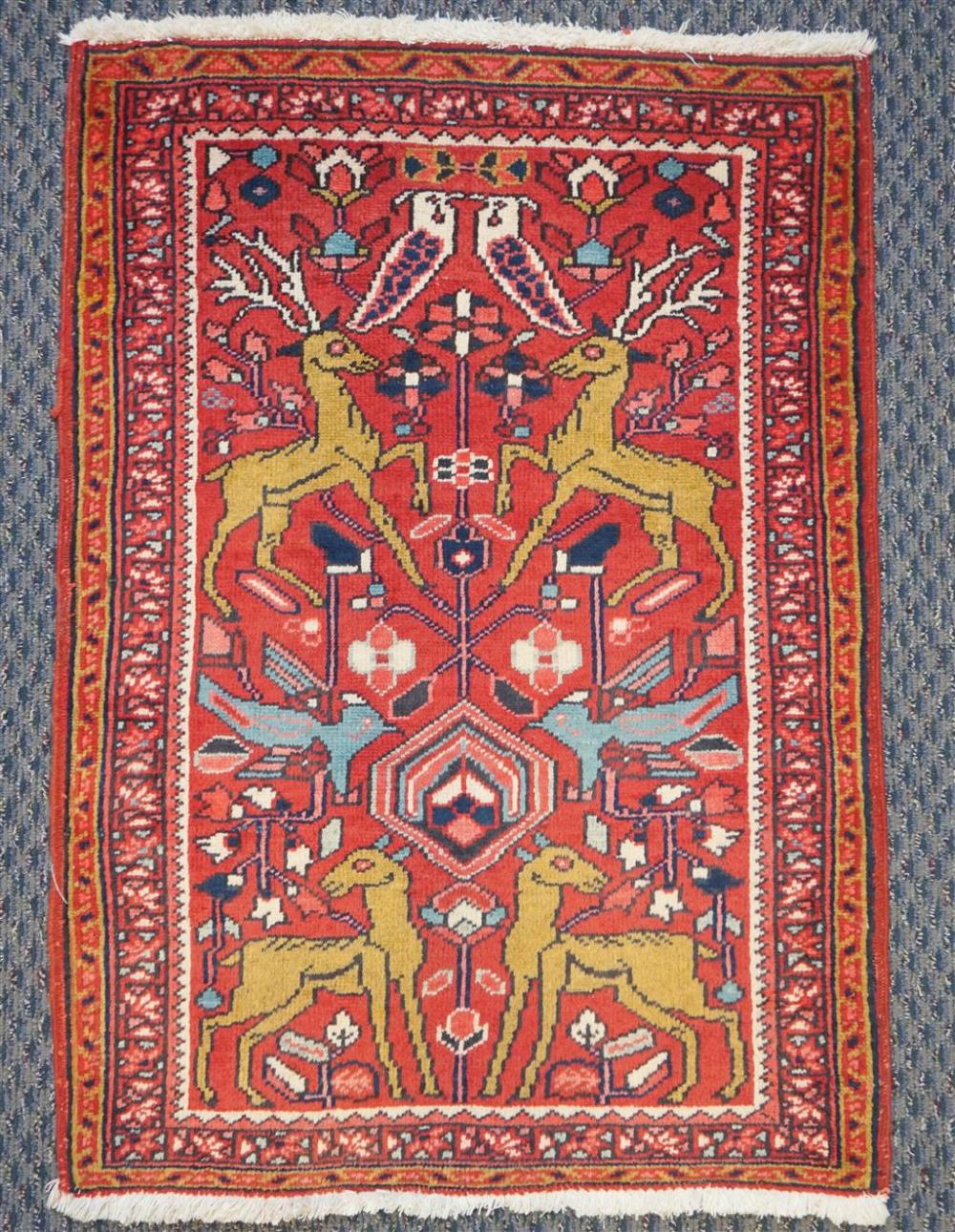 HERIZ RUG, 3 FT 6 IN X 2 FT 6