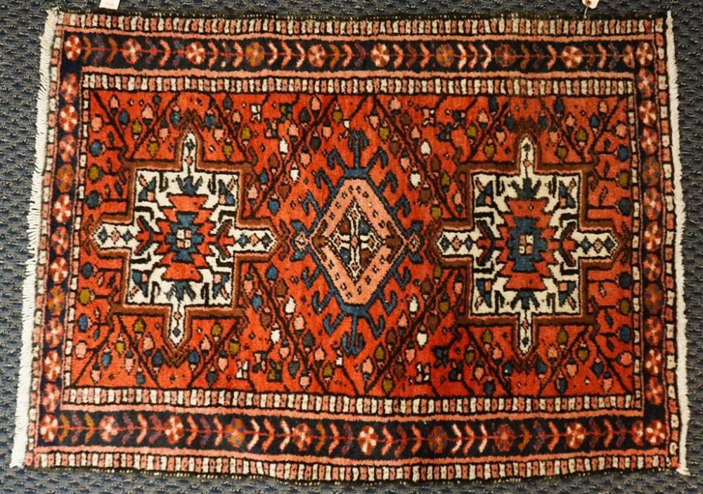 HERIZ RUG 4 FT 2 IN X 3 FTHeriz Rug