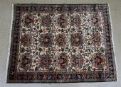 HERIZ RUG, 6 FT 2 IN X 5 FTHer