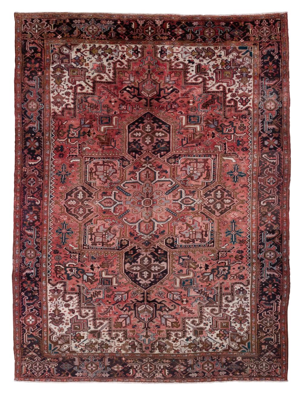 HERIZ RUG: 9’3” X 12’3” MID-20TH