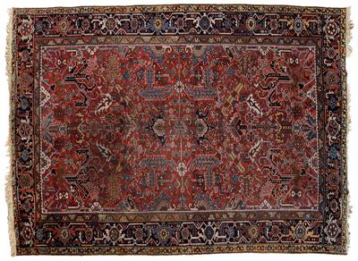 Heriz rug, repeating floral and
