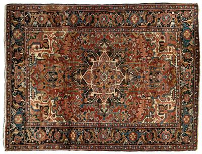 Heriz rug, typical designs on a