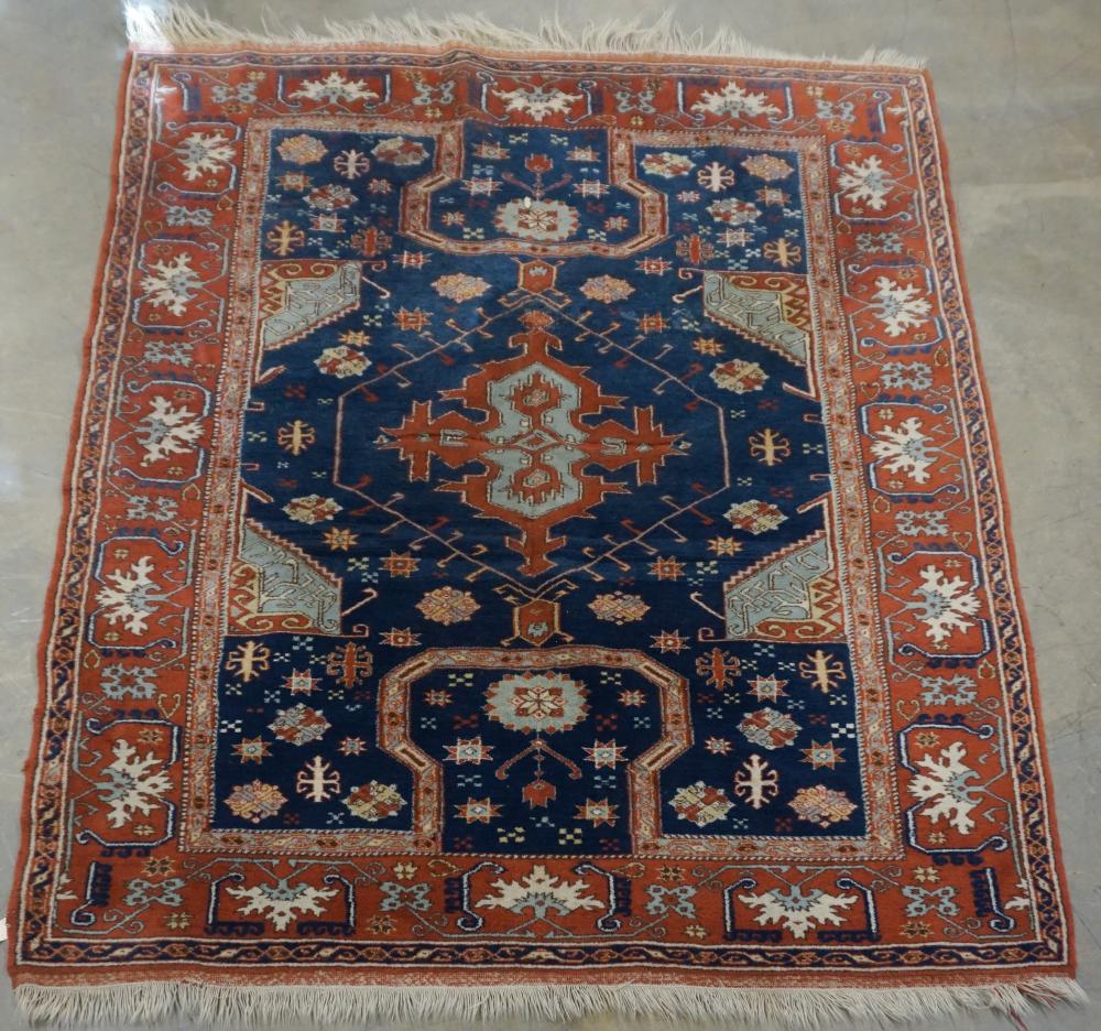 HERIZ RUGHeriz Rug, 7 ft 4 in x 5