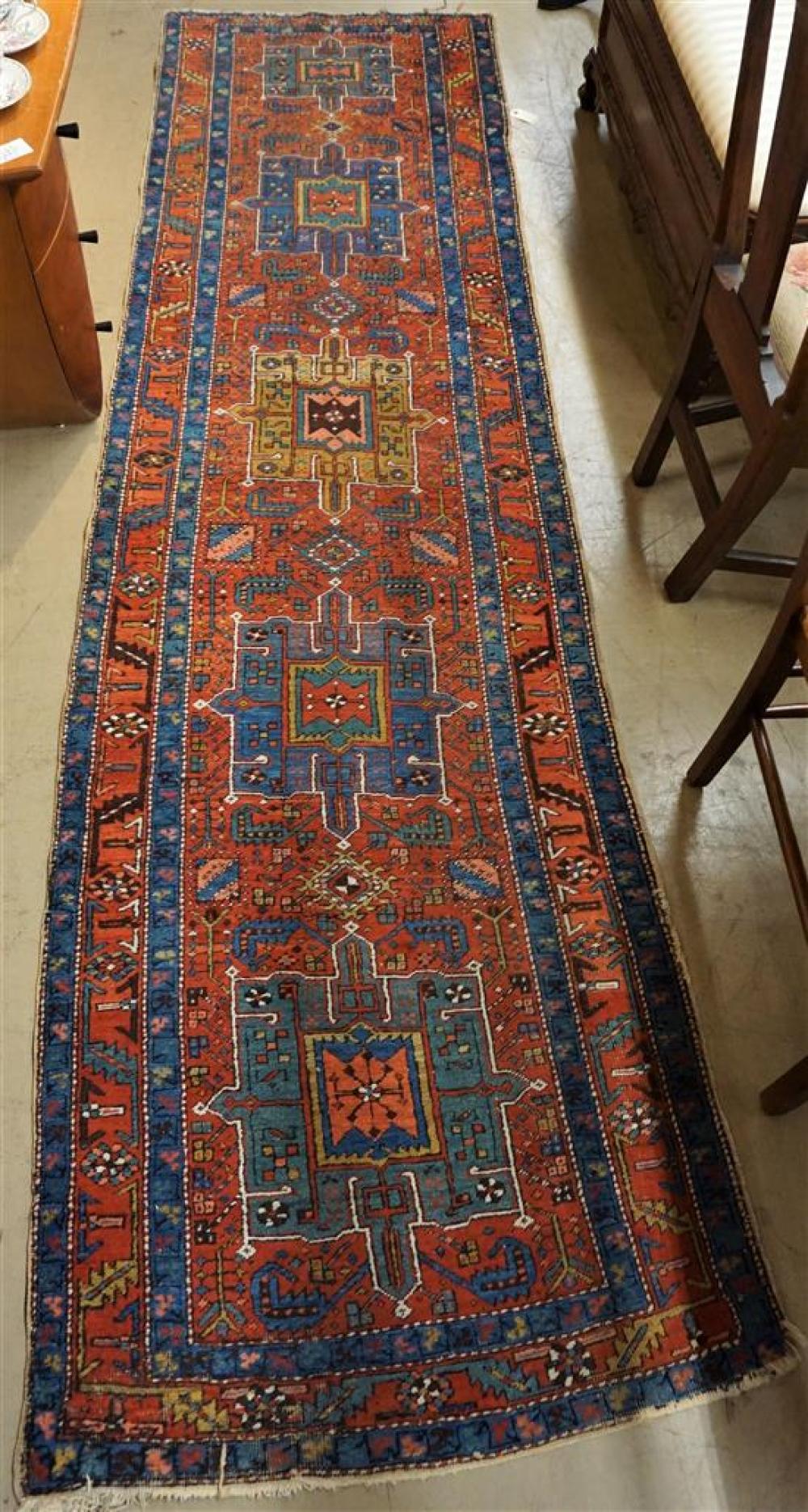 HERIZ RUNNER, 10.5 X 2.10Heriz