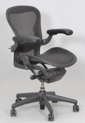 HERMAN MILLER "AERON" DESK CHA