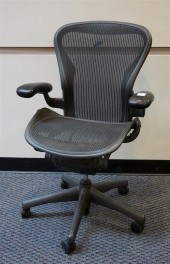 HERMAN MILLER AERON SWIVEL OFF