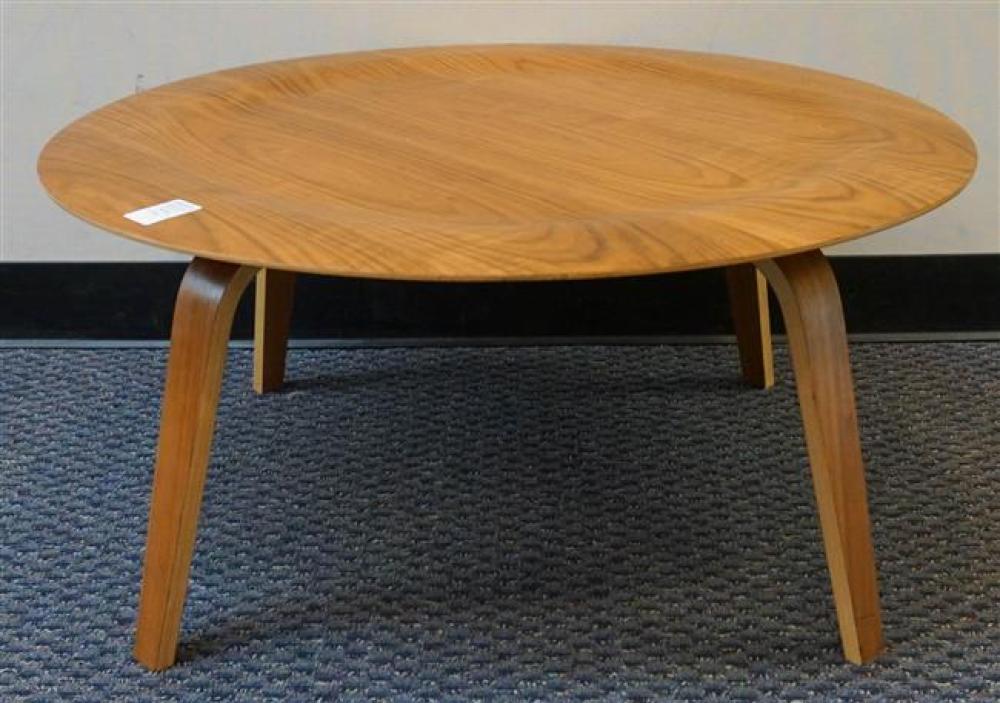 HERMAN MILLER EAMES MOLDED
