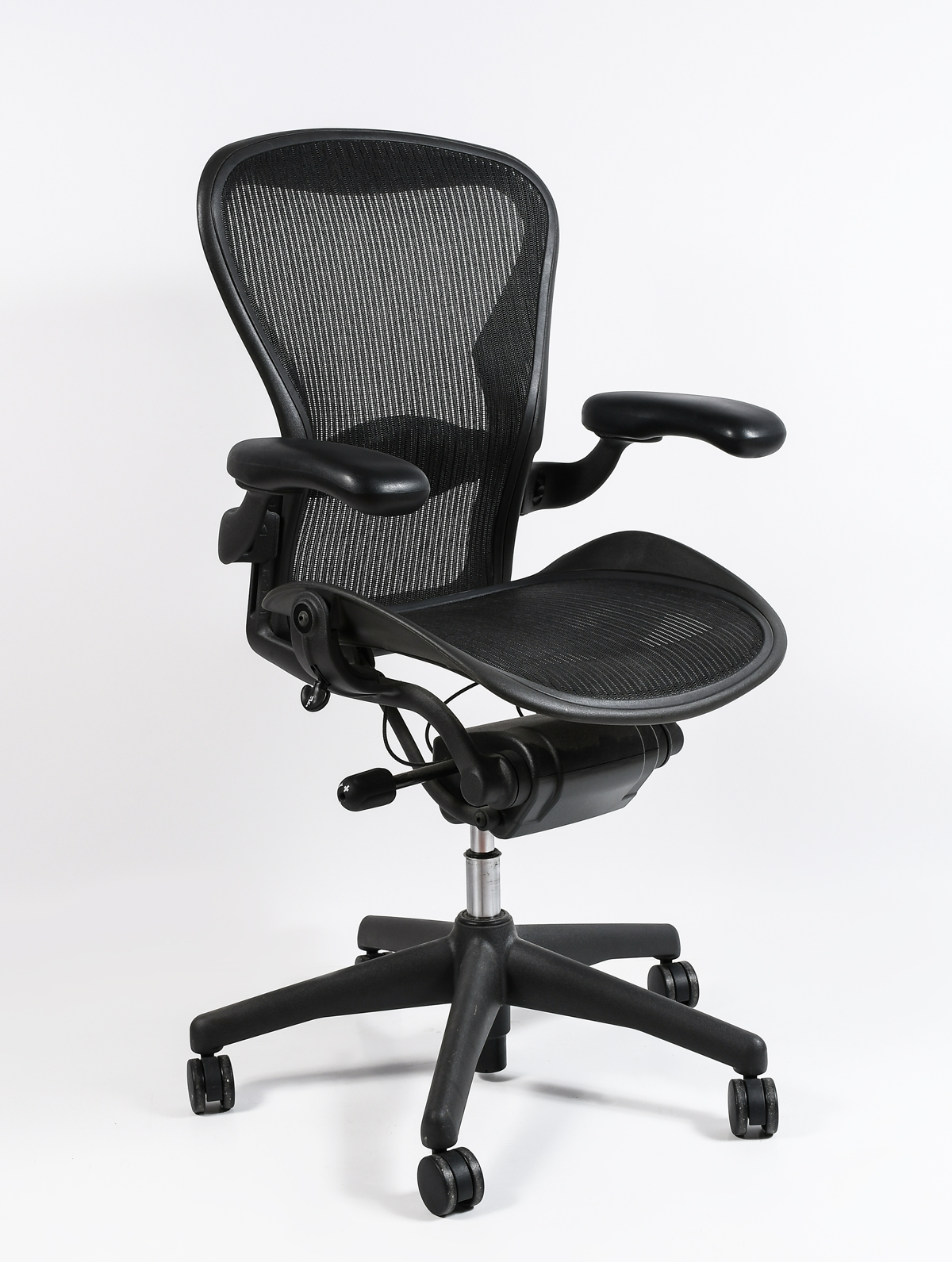 HERMAN MILLER OFFICE ARMCHAIR: