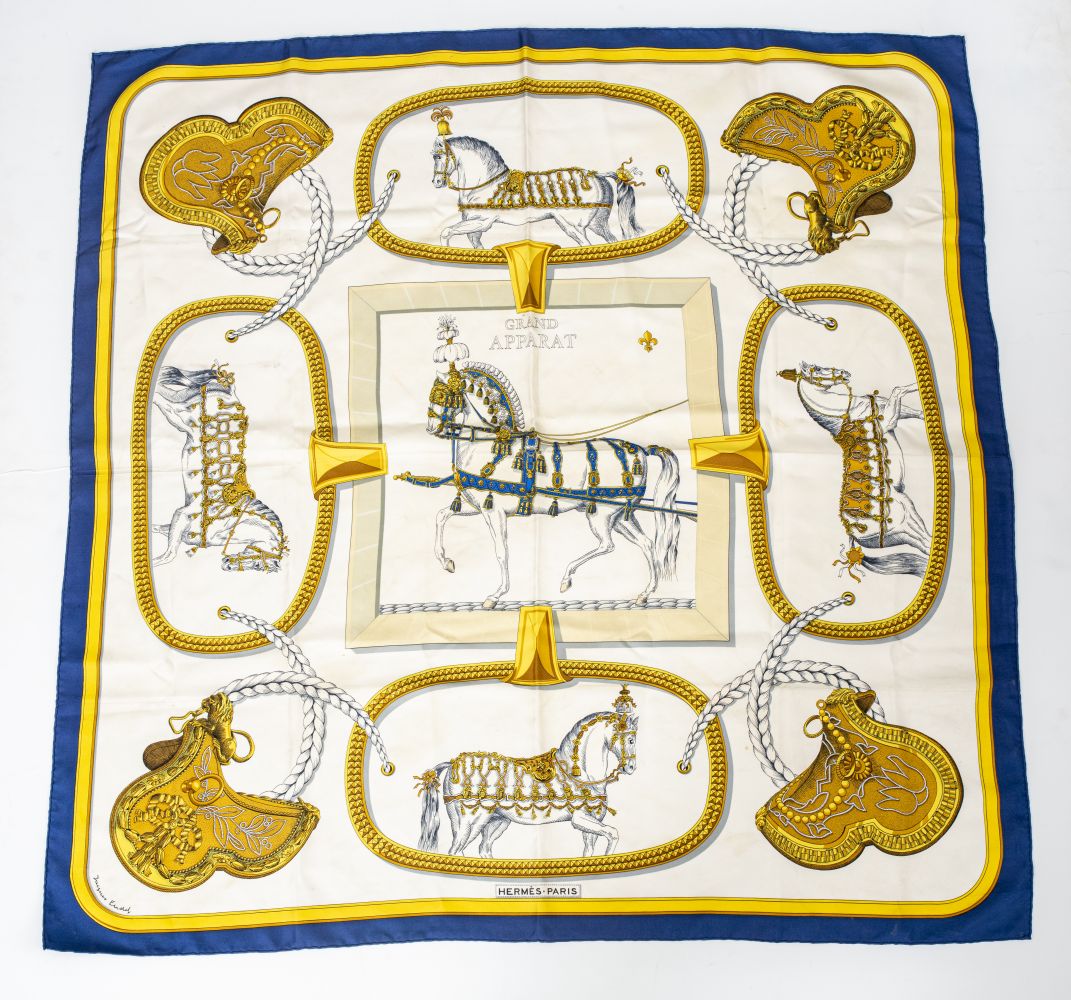HERMES "GRAND APPARAT" SILK SCARF