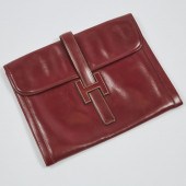 Hermès Jige GM Burgundy Leathe
