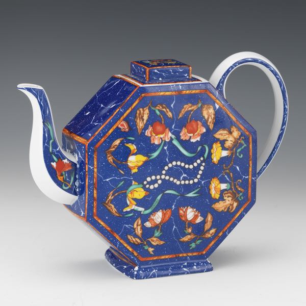 HERMèS  PORCELAIN TEAPOT,