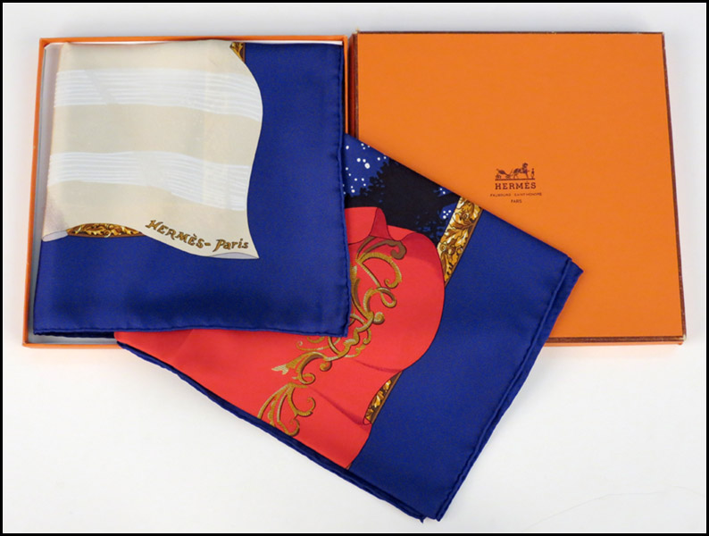 HERMES SILK SCARF. Souvenirs de