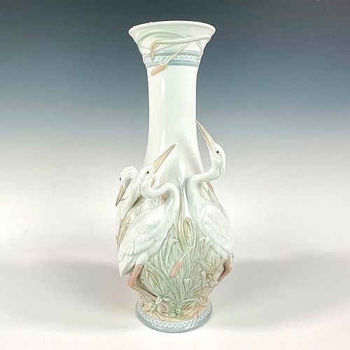 HERON'S REALM VASE 1006881 - LLADRO