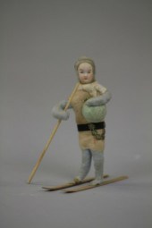 HEUBACH GIRL SKIER WITH SNOWBA