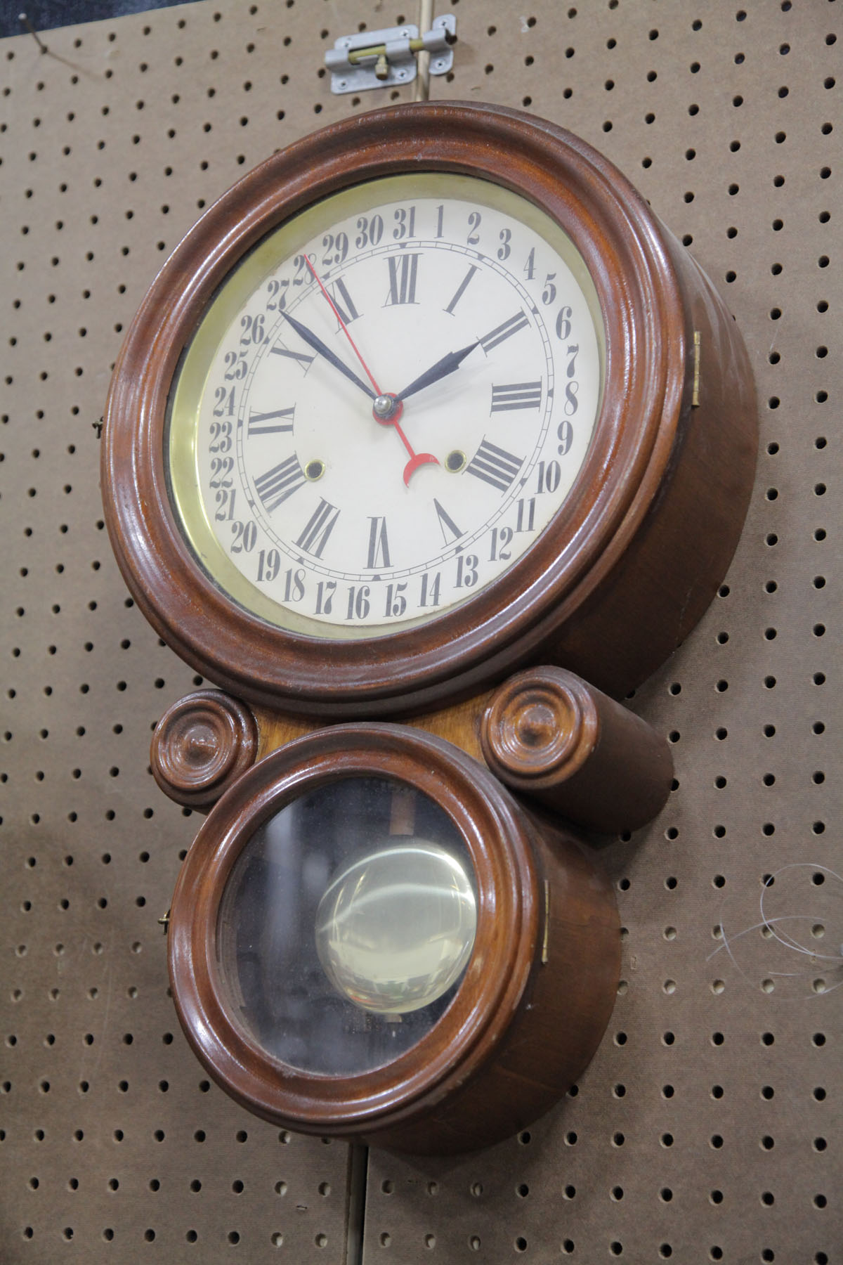 HEYDEN TRAPANI CALENDER CLOCK.  New