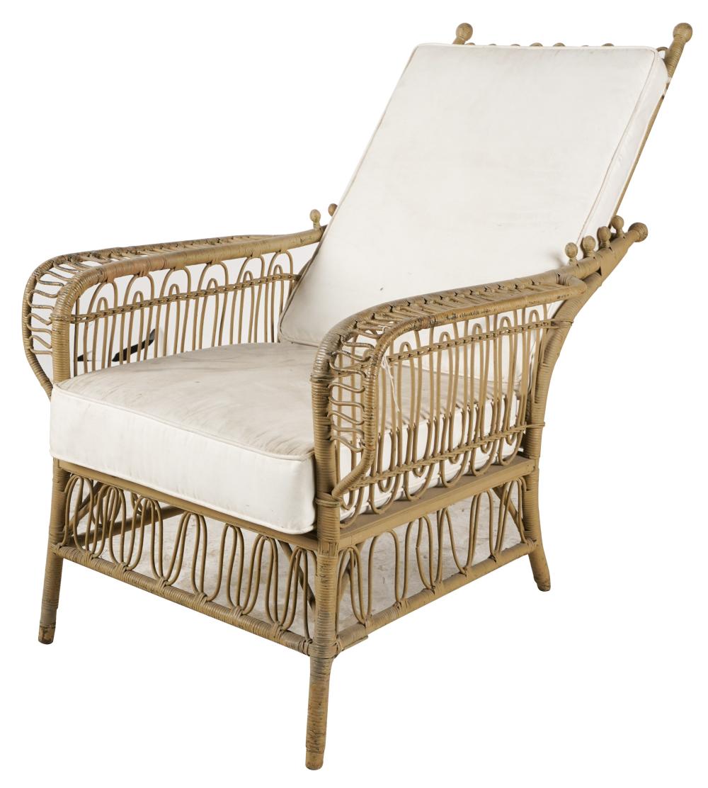 HEYWOOD WAKEFIELD STYLE ANTIQUE