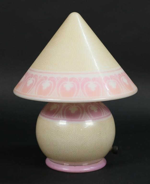 H.G. MCFADDIN & CO. BELLOVA GLASS