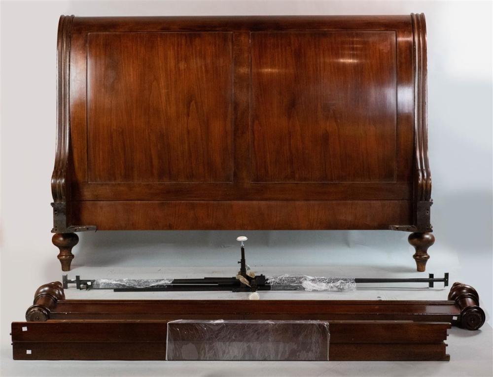 HICKORY WHITE MAHOGANY SLEIGH