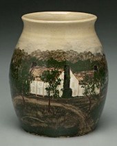 Hilton Pottery scenic vase, de