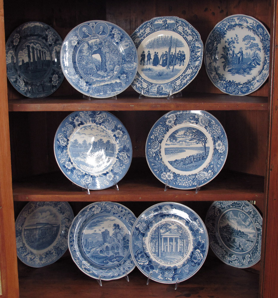 HISTORICAL BLUE AND WHITE PLATES: