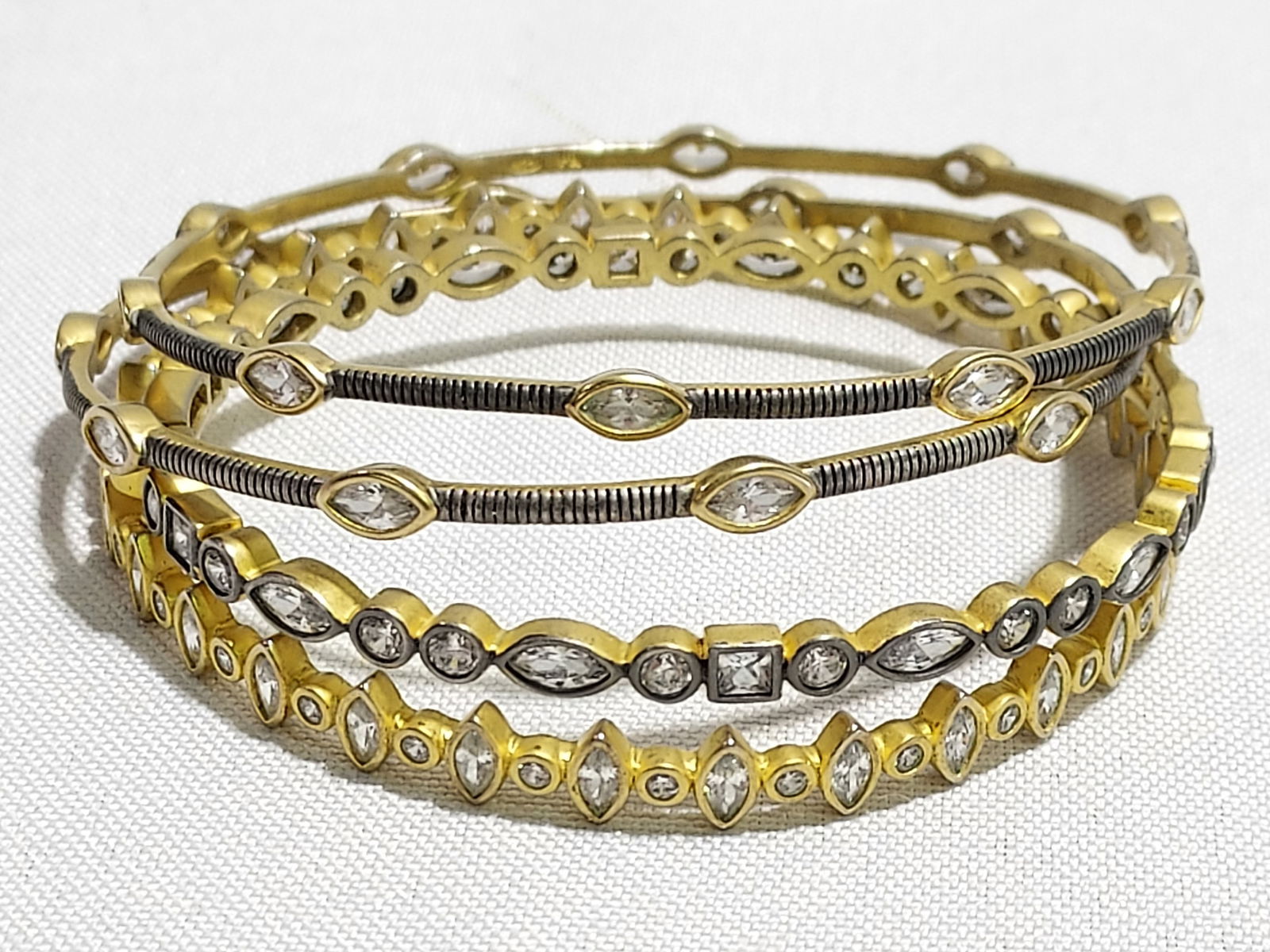 HJ261 FOUR GOLD PLATED SILVER