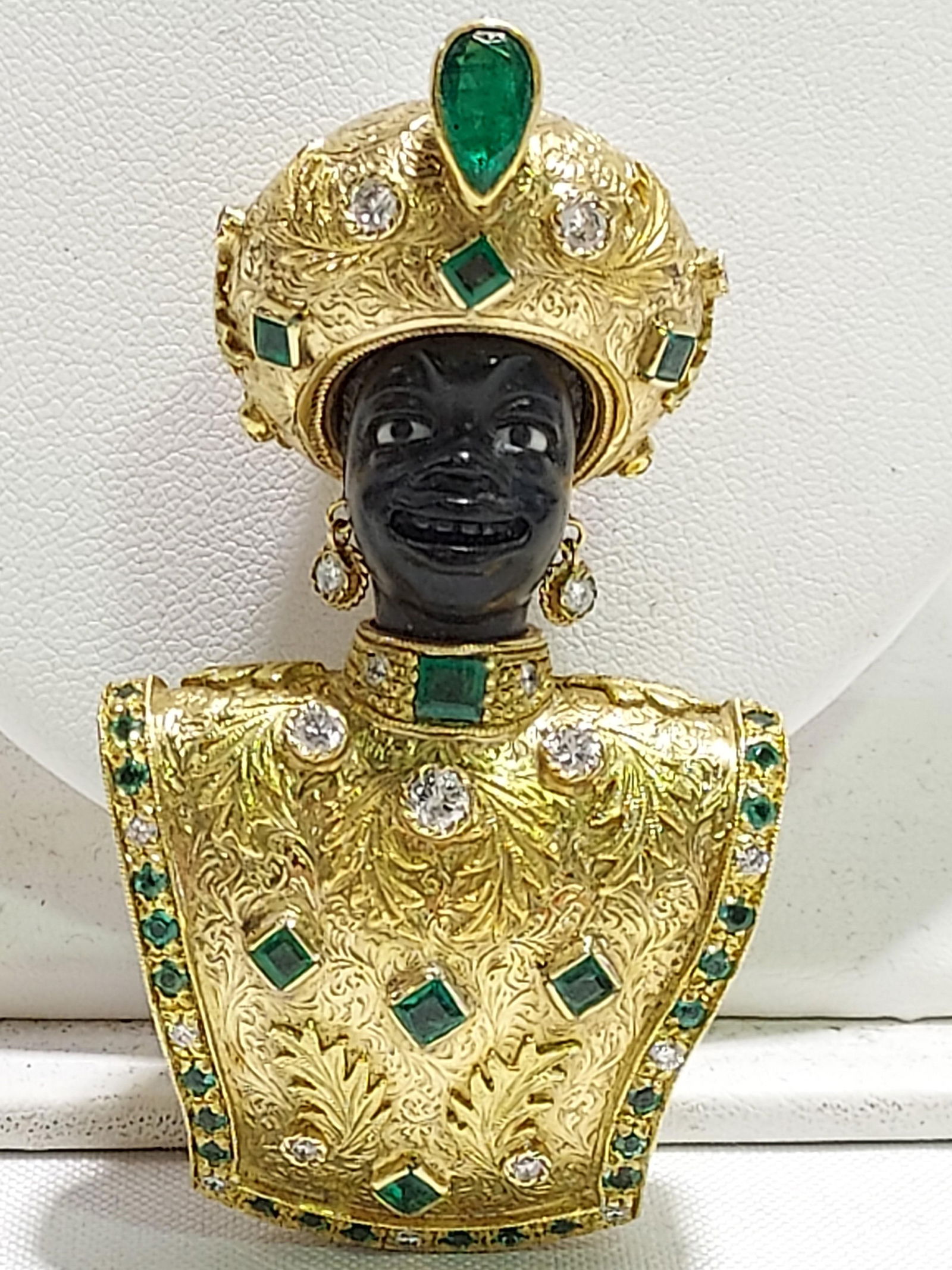 HJ303 DIAMOND, EMERALD AND PEARL