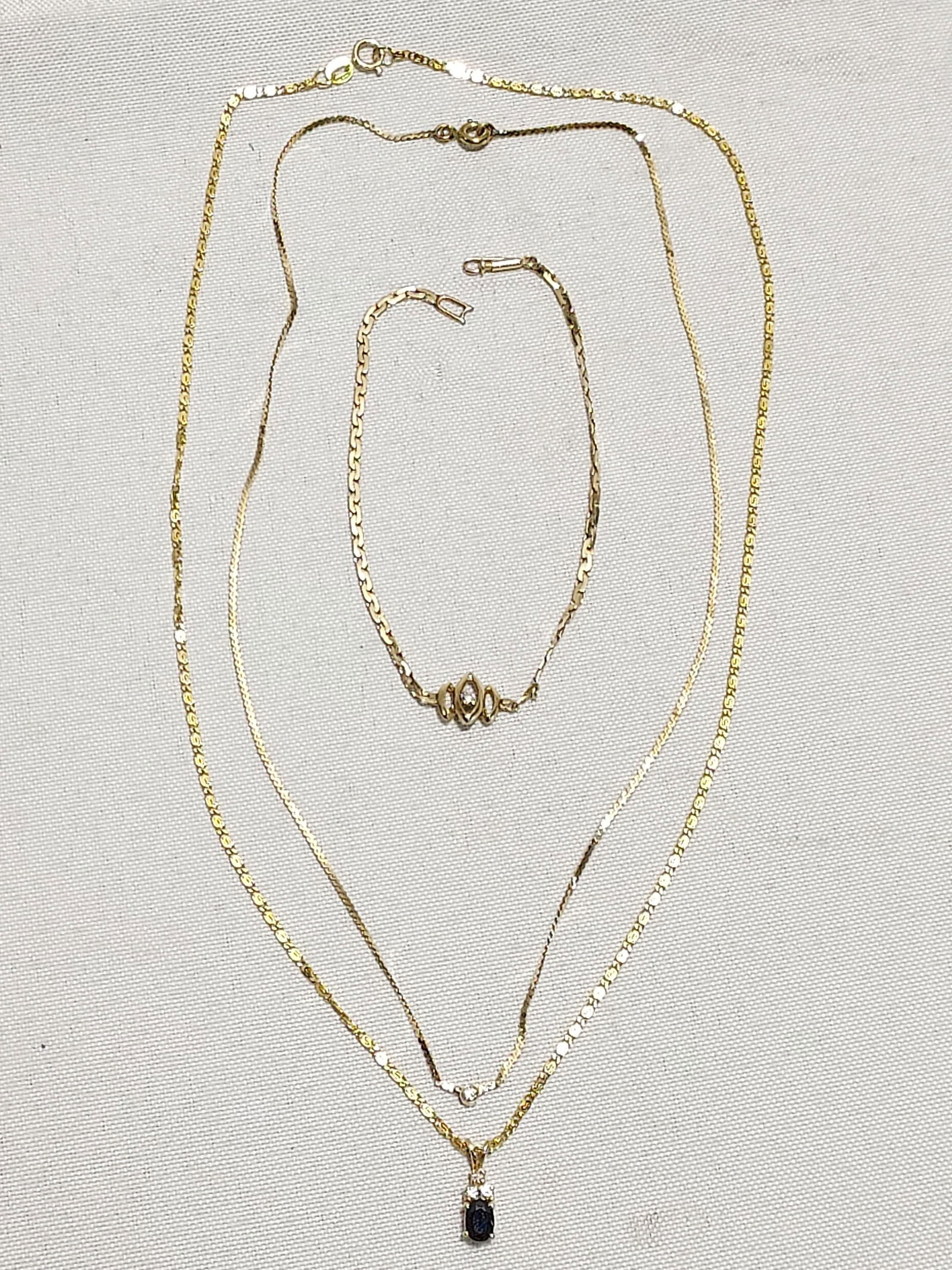 HJ93 14K YELLOW GOLD CHAINS AND