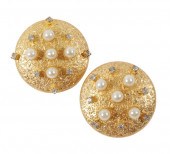 HOBE LARGE ROUND GOLD-TONE EAR