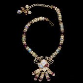Hobe Necklace A Hobe necklace