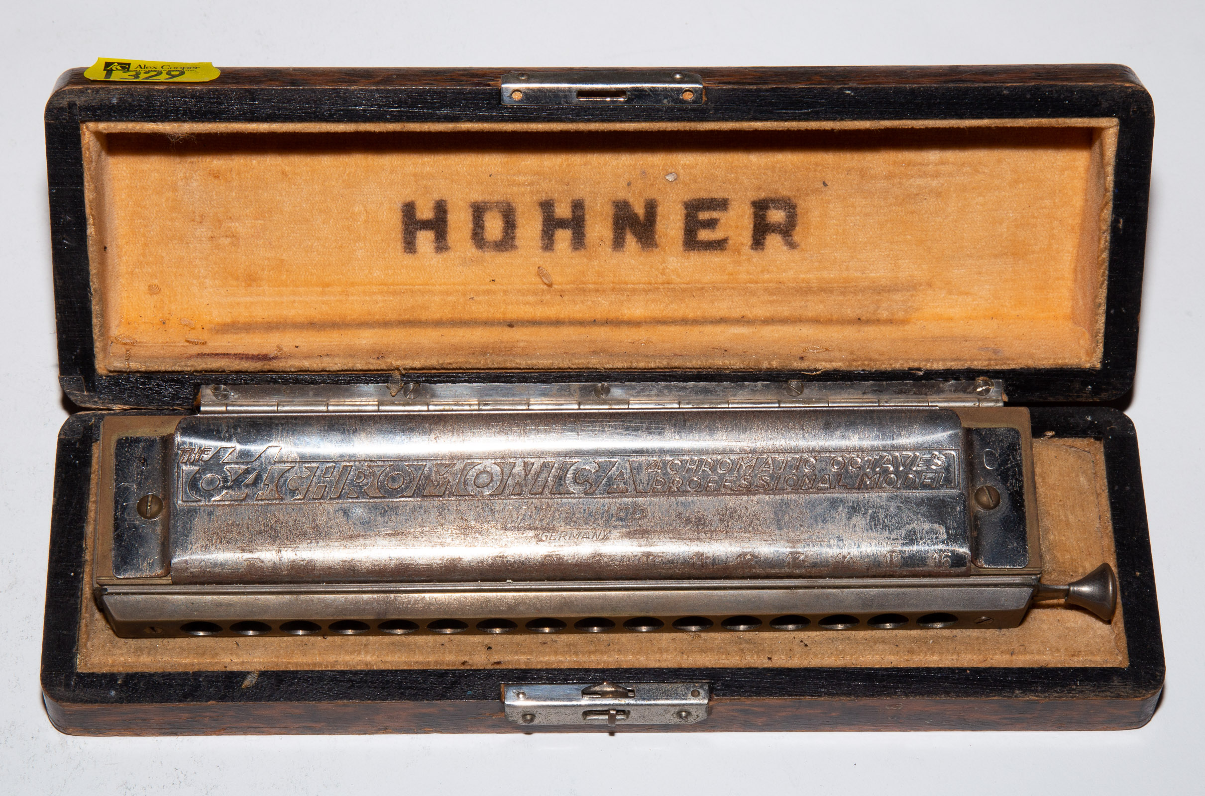 HOHNER "THE 64 CHROMONICA"
