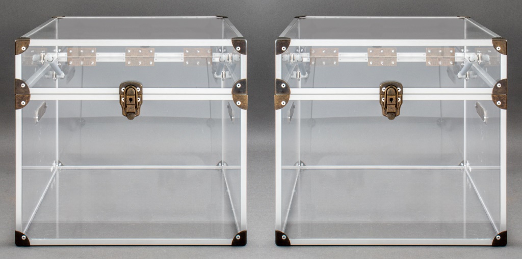 HOLLYWOOD MODERN LUCITE "TRUNK" END