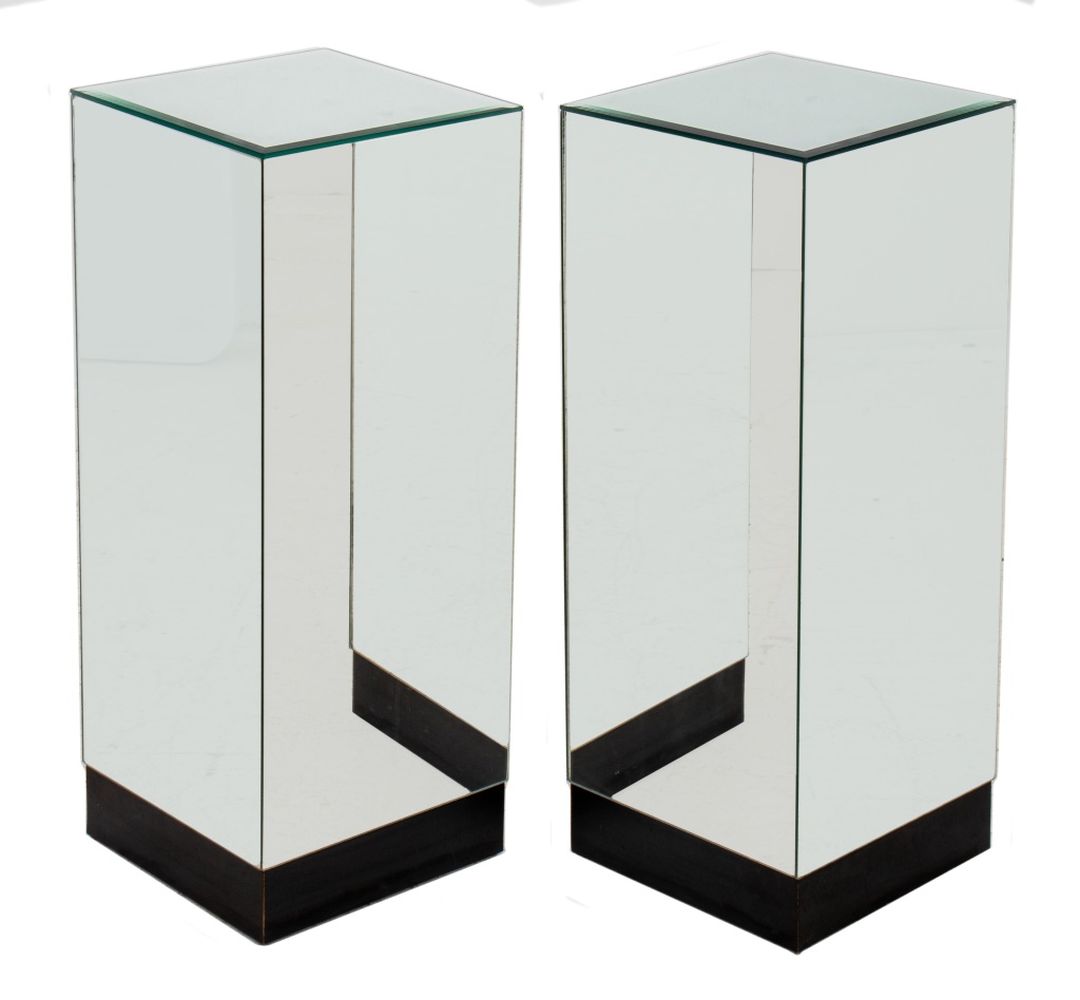 HOLLYWOOD REGENCY MIRRORED