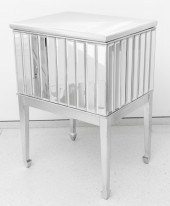 HOLLYWOOD REGENCY MIRRORED & S