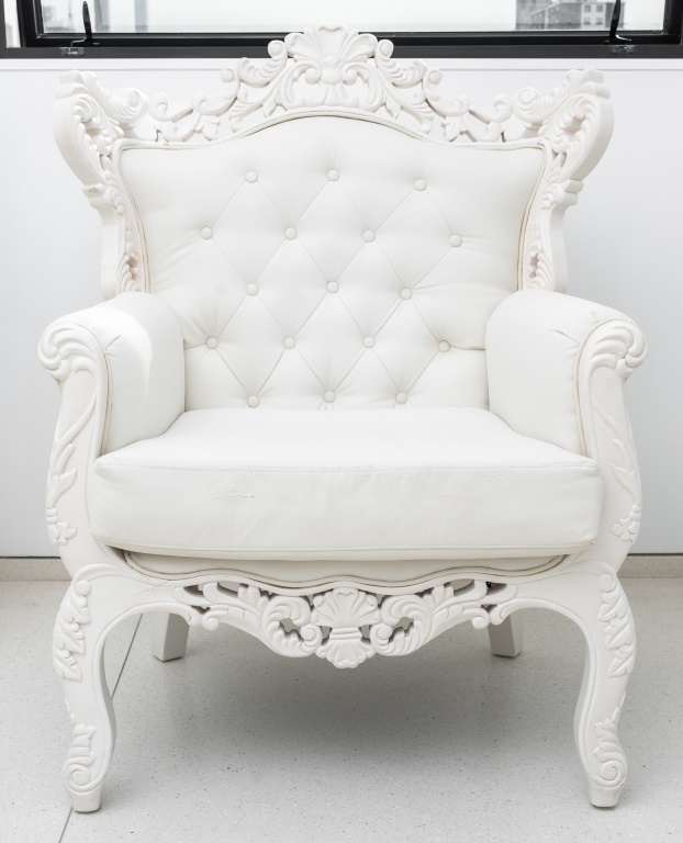 HOLLYWOOD REGENCY WHITE VEGAN