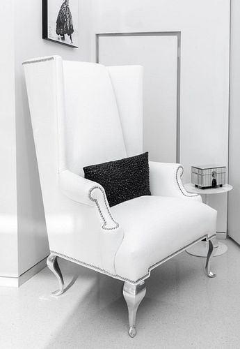 HOLLYWOOD REGENCY WHITE WINGBACK