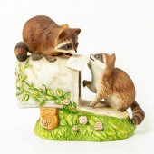 HOMCO MASTERPIECE FIGURINE GRO