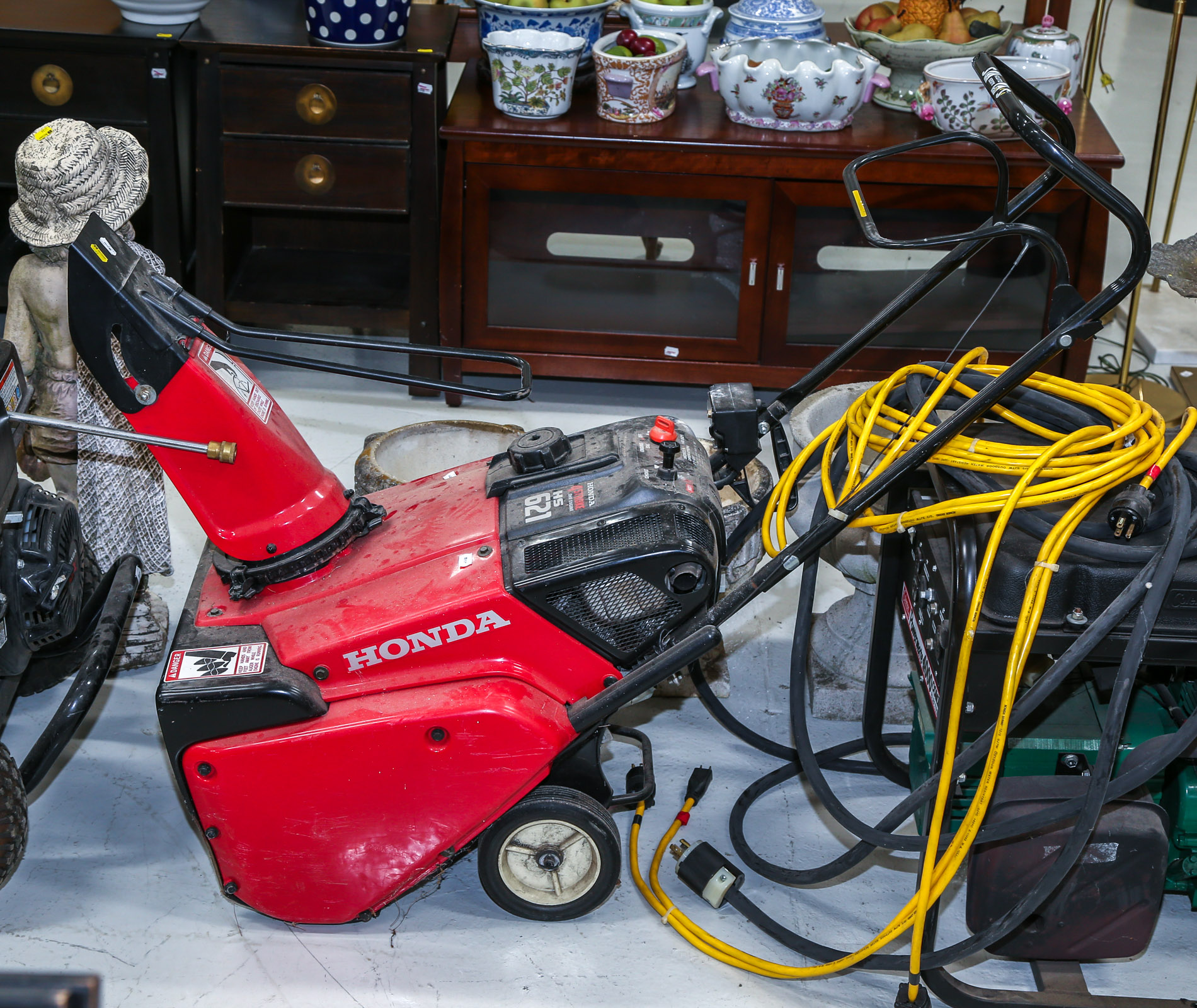 HONDA HS 621 SNOW BLOWER With 4