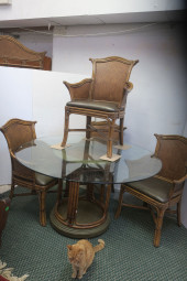 HOOKER RATTAN GLASS TOPPED DIN