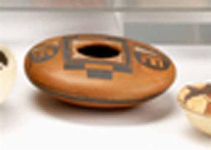 Hopi polychrome jar      Diam: 5
