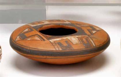 Hopi polychrome jar      Diam: 6