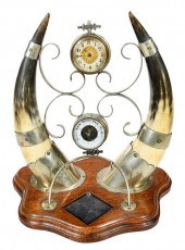 HORN MOUNTED DESK COMPENDIUM,