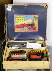 HORNBY BOXED TRAIN SET WITH FO