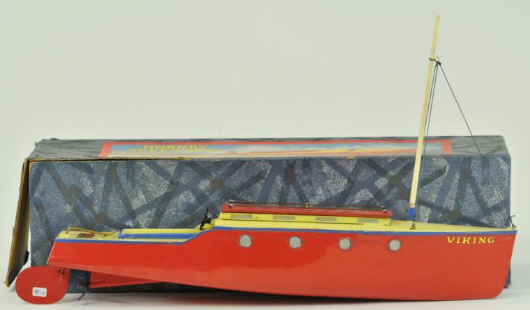 HORNBY CABIN CRUISER WITH BOX