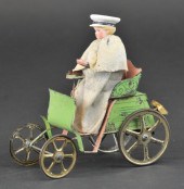 HORSELESS CARRIAGE WITH BISQUE