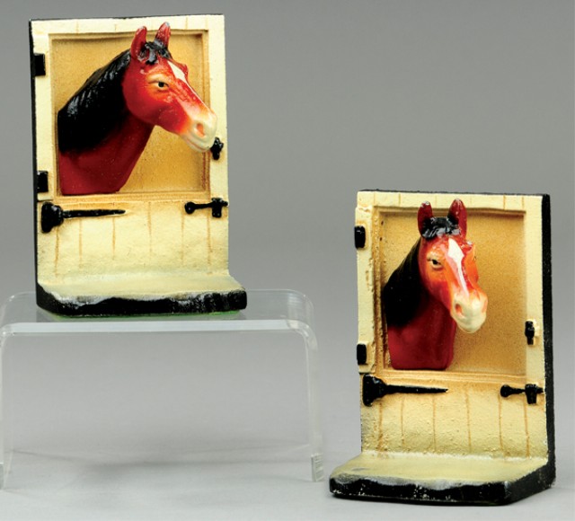 HORSES AT STABLE BOOKENDS Cast iron