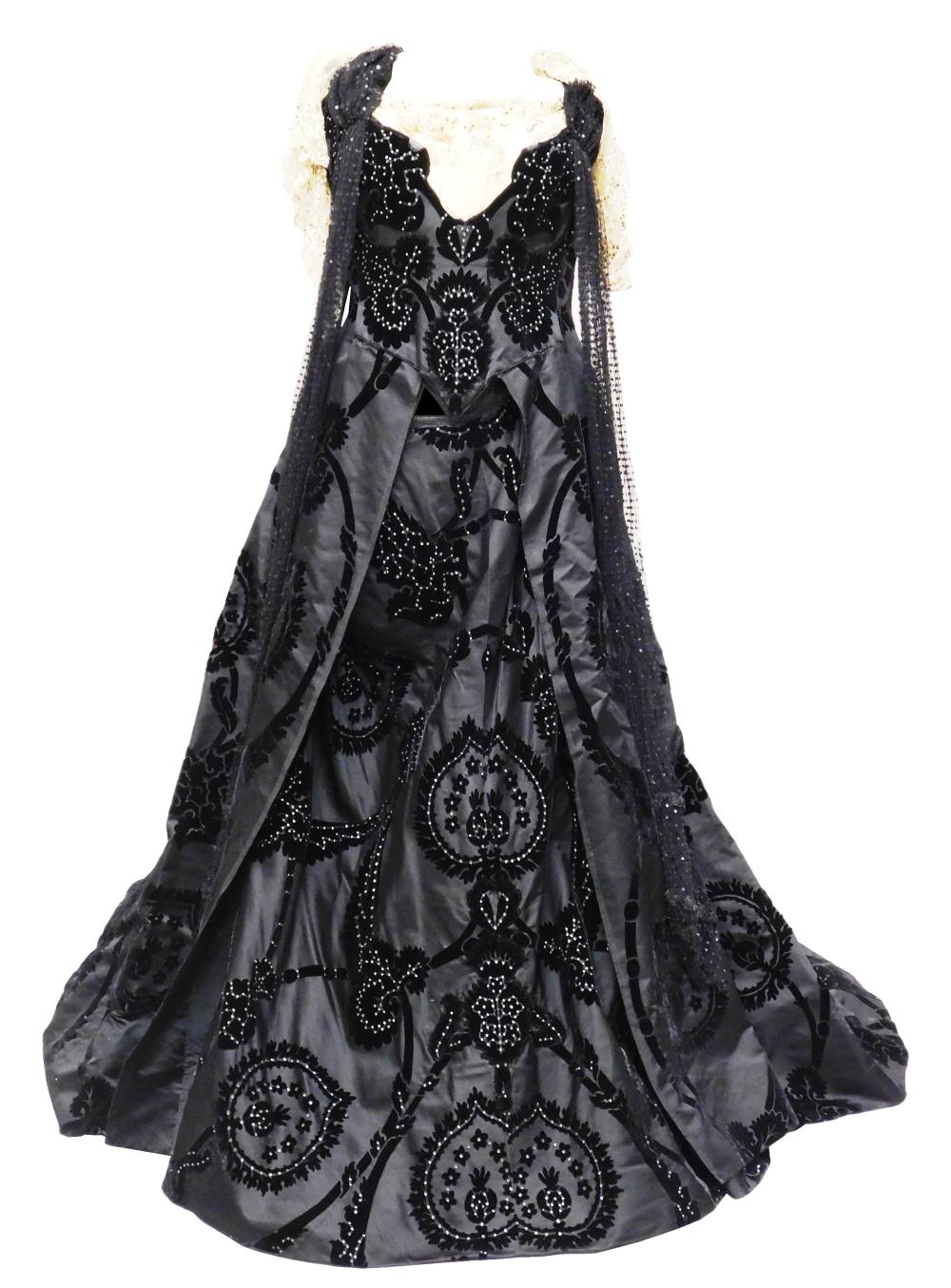 HOUSE OF WORTH BLACK VELVET BROCADE