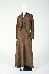 HOUSE OF WORTH BROWN TAFFETA E